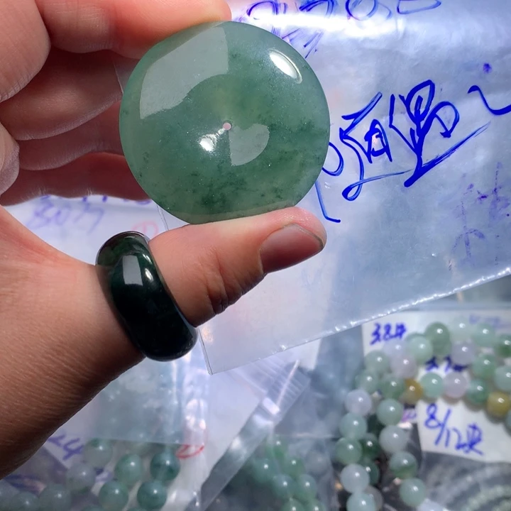 定制翡翠未镶嵌随**安