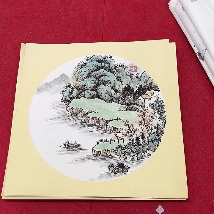 国画花鸟等图案为一体而得