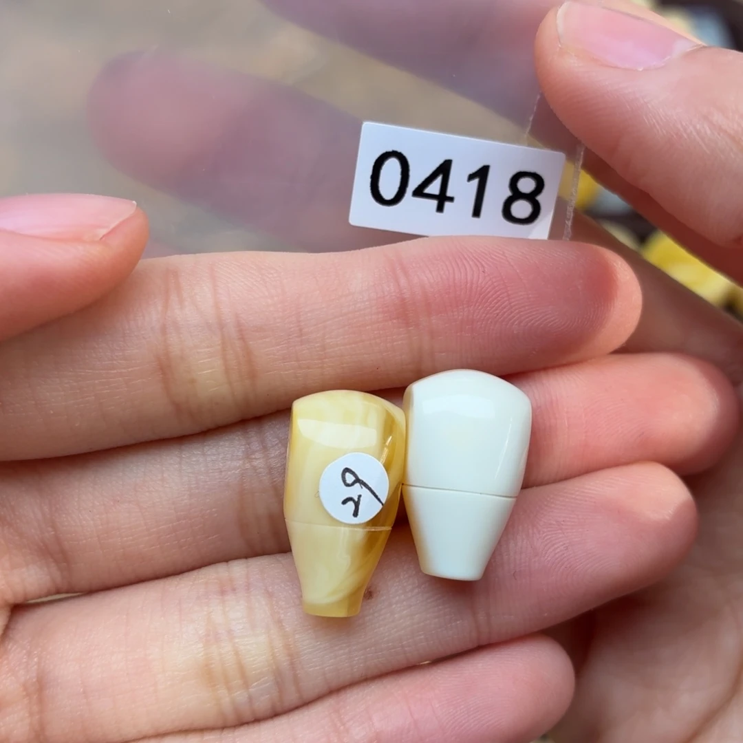 我***亮琥珀未镶嵌裸石蜜蜡微瑕