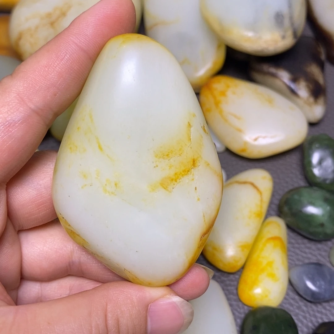 龙***康和田玉未镶嵌挂件