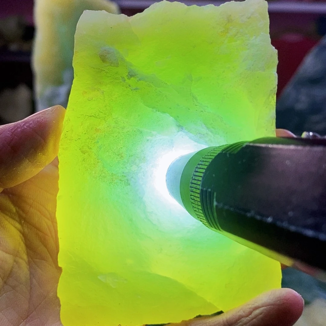 蛇纹石玉未镶嵌岫玉原石蛇纹石玉