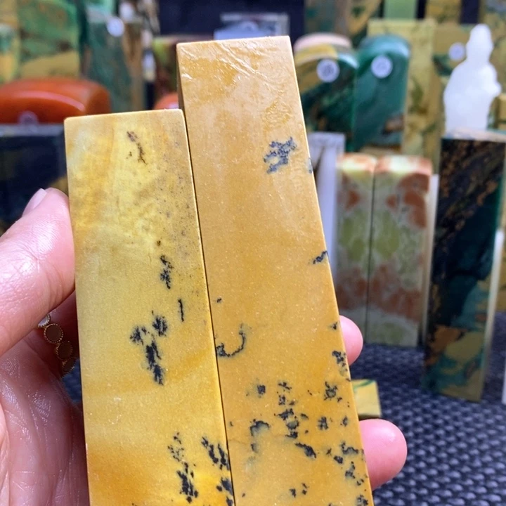 四川石冯*樟青田石印章石