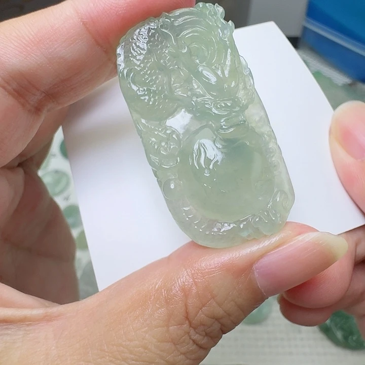 定制翡翠未镶嵌挂件