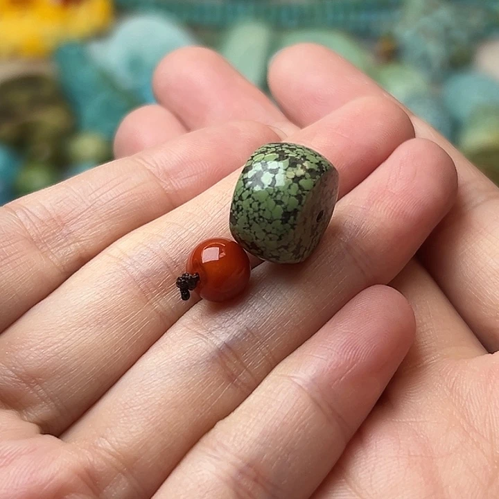 南红玛瑙未镶嵌颈饰