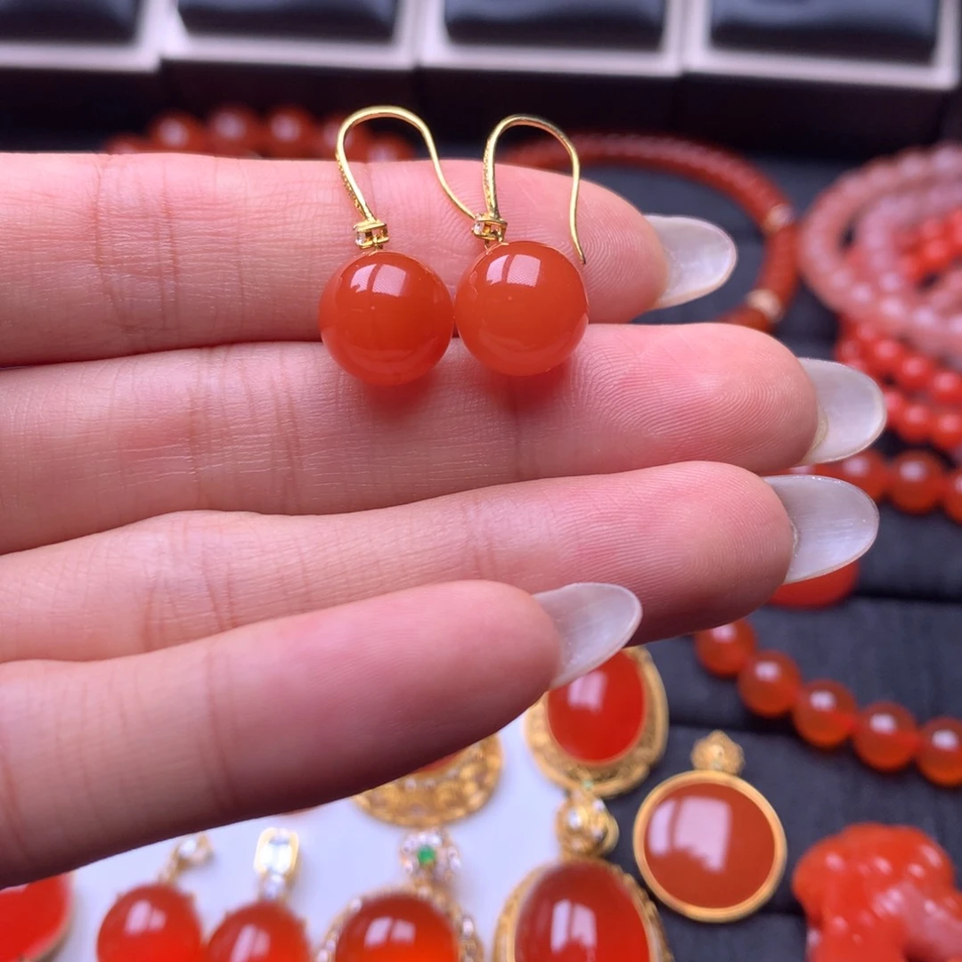 【闪购商品】18K金镶嵌南红玛瑙耳饰保山南红原矿金镶耳坠