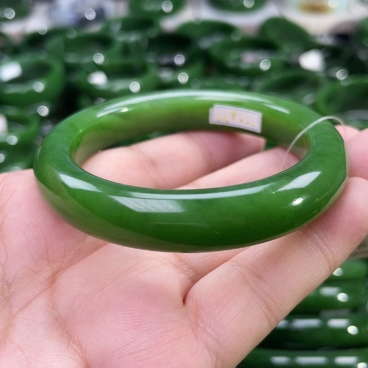 未镶嵌手镯和田玉（碧玉）