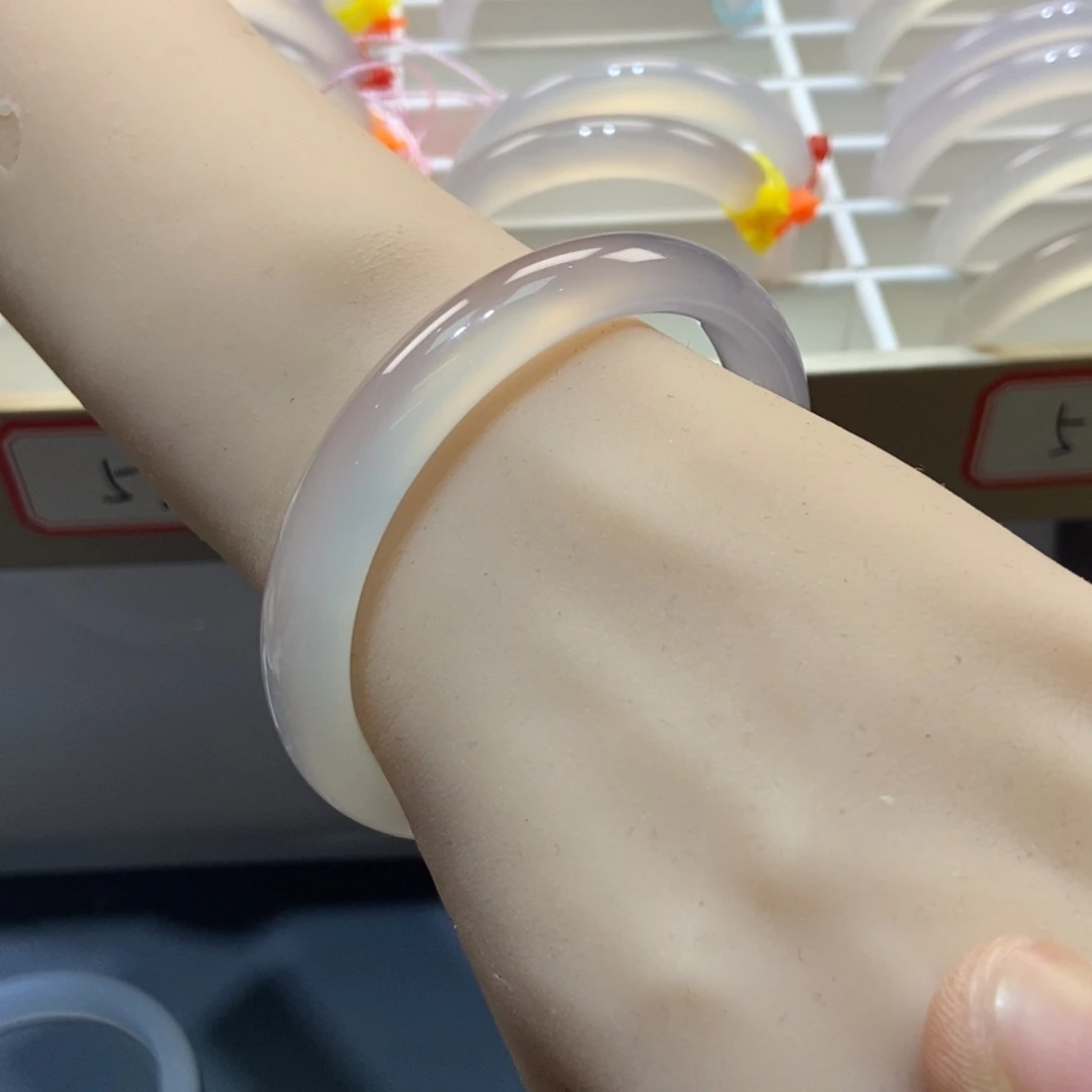 玛瑙/玉髓手镯未镶嵌小**喵423