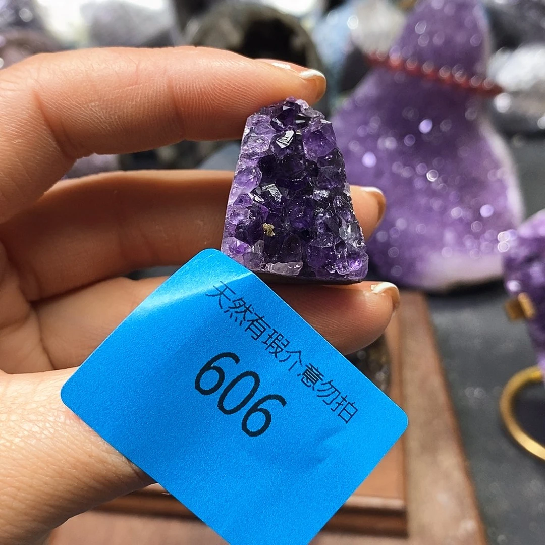 水晶大型摆件（非配饰）未镶嵌