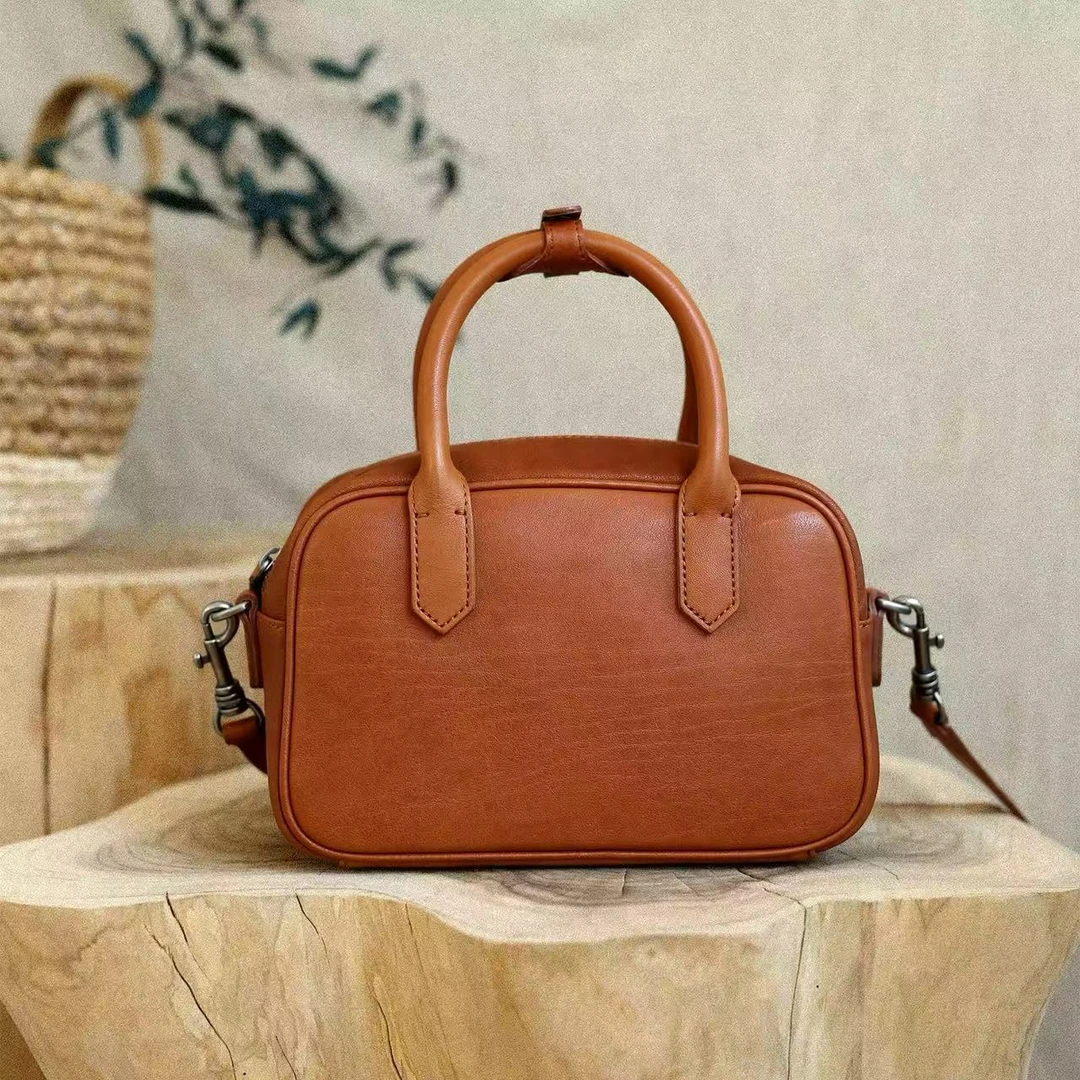 如柒保龄球头层植鞣牛皮复古通勤单肩斜挎包简约真皮手提小方包