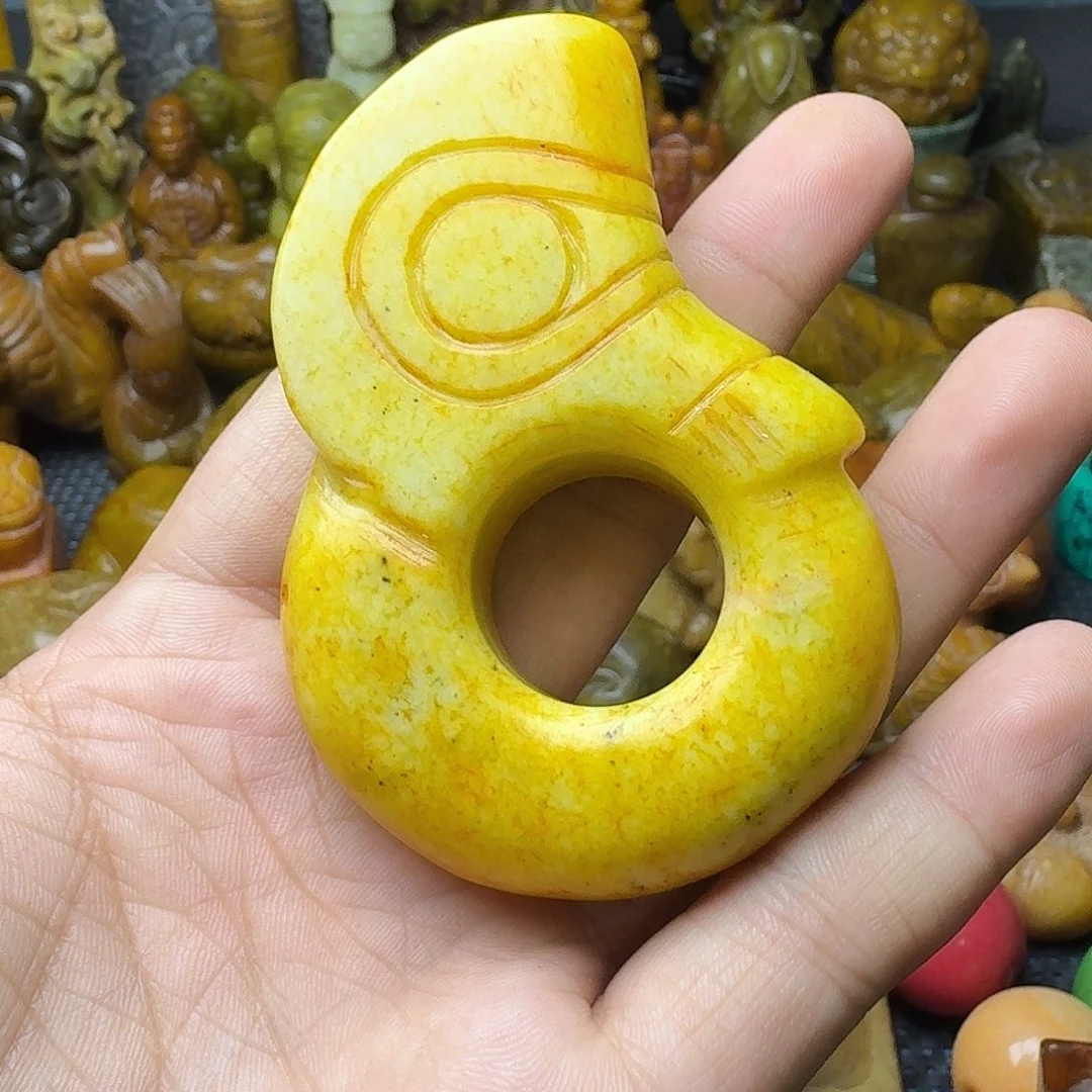 白玉菩提吊坠。。。
