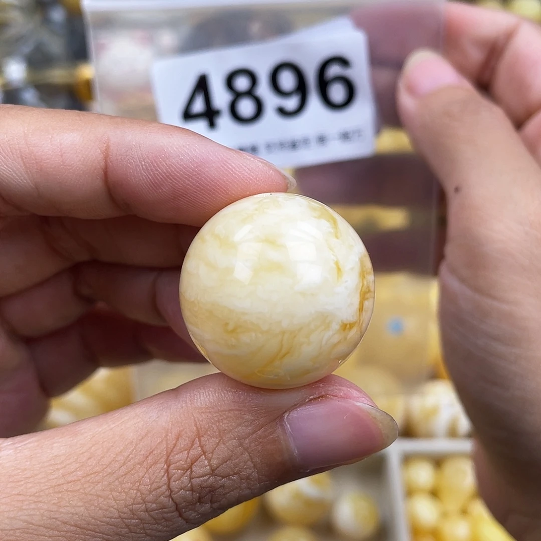 琥珀未镶嵌珠宝奇石25.2粉