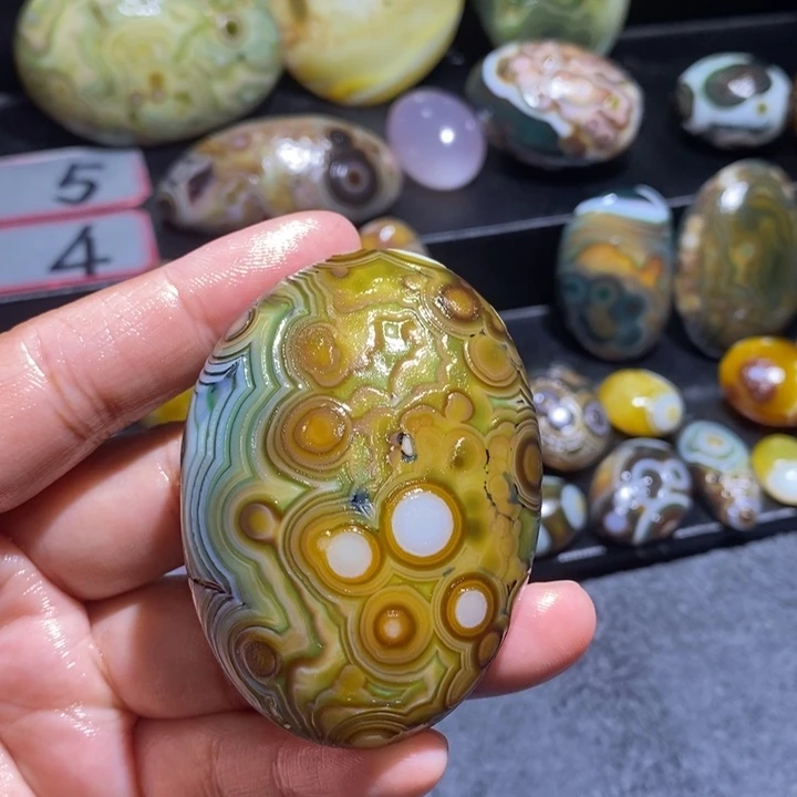 玛瑙/玉髓未镶嵌珠宝奇石51