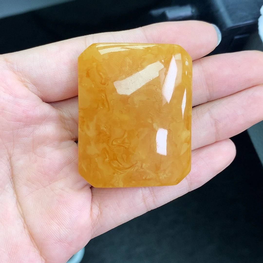 陌***路琥珀未镶嵌珠宝奇石