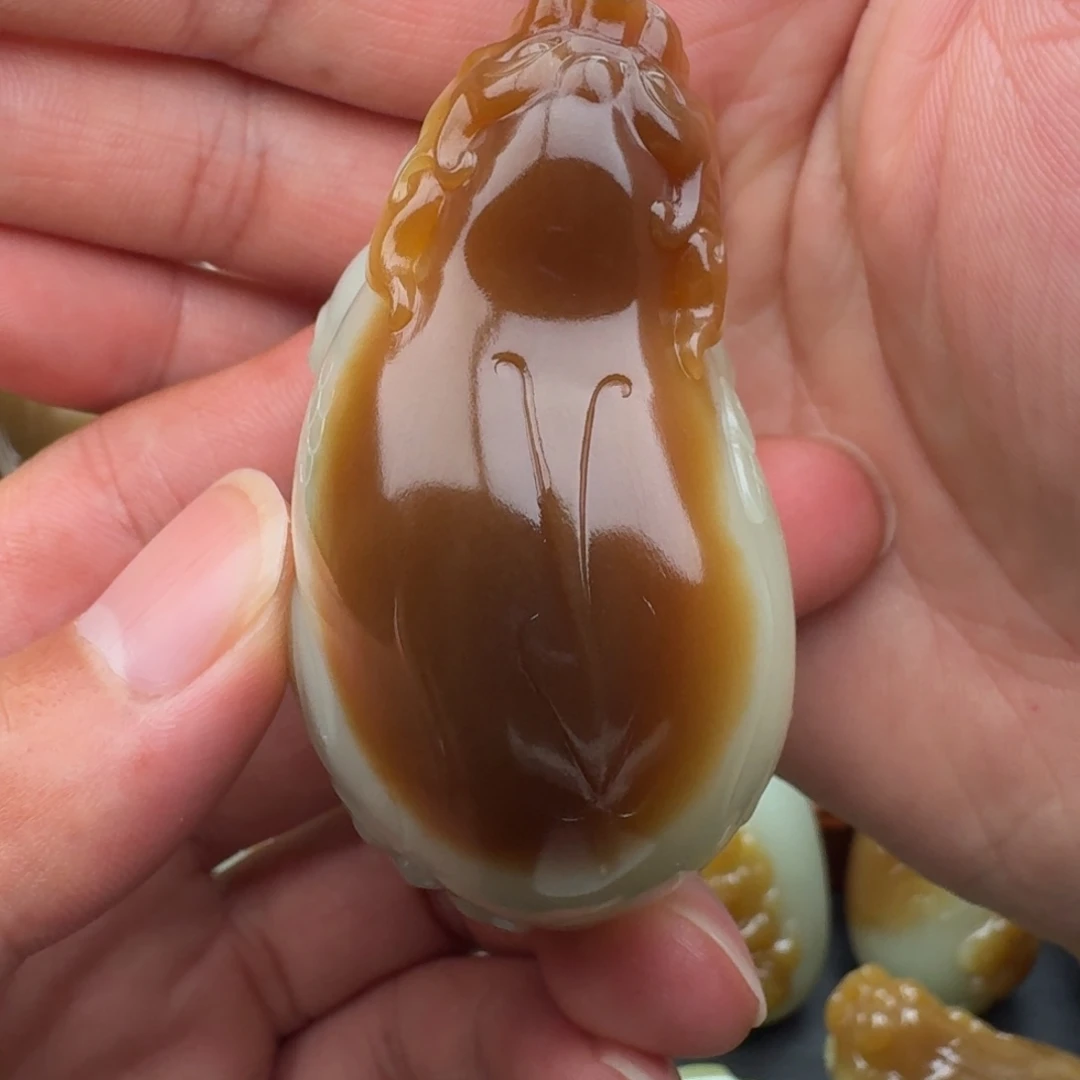 寂***者和田玉未镶嵌颈饰