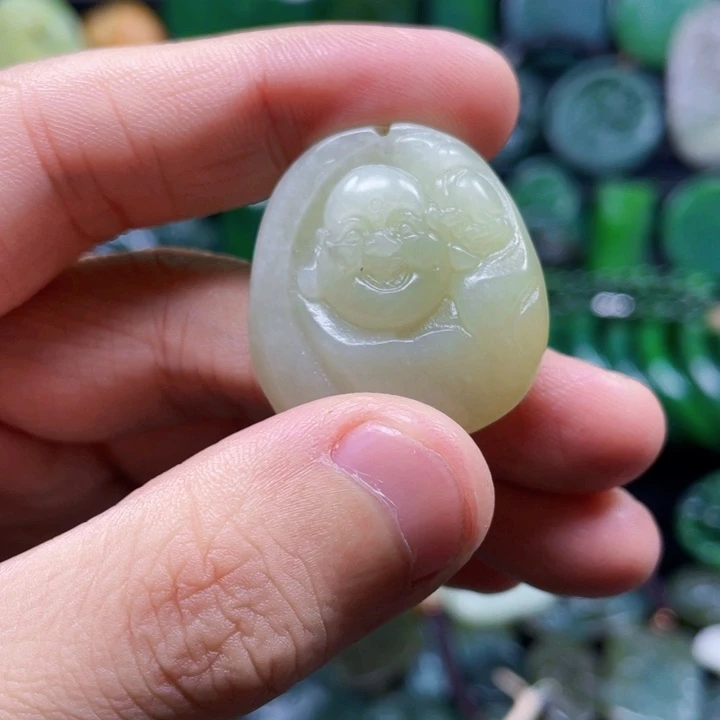 和田玉未镶嵌珠宝奇石