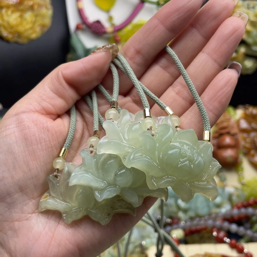 未镶嵌蛇纹石玉颈饰