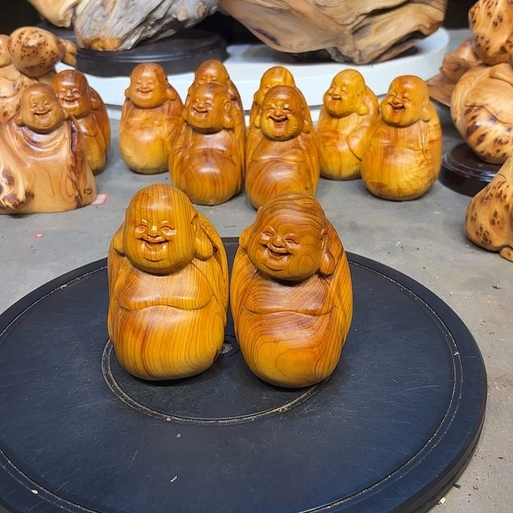 柏木太行崖柏弥勒佛