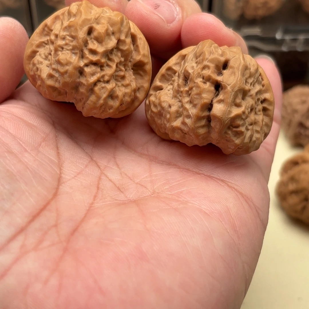 文玩核桃把件蛤蟆头