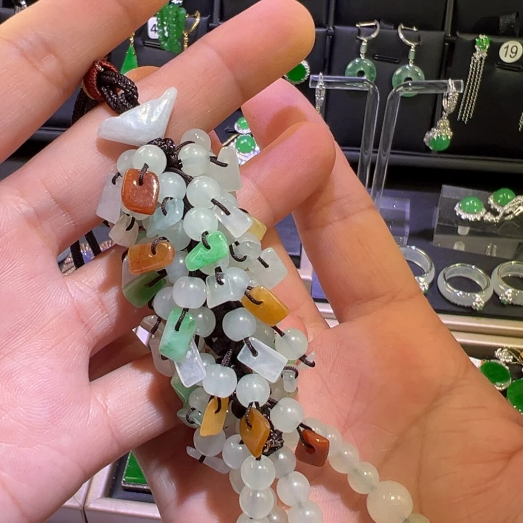 翡翠未镶嵌颈饰吊坠