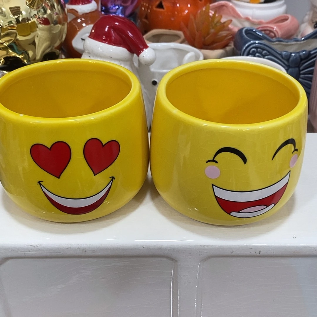 摆件陶盆有孔 瑕疵介意勿拍