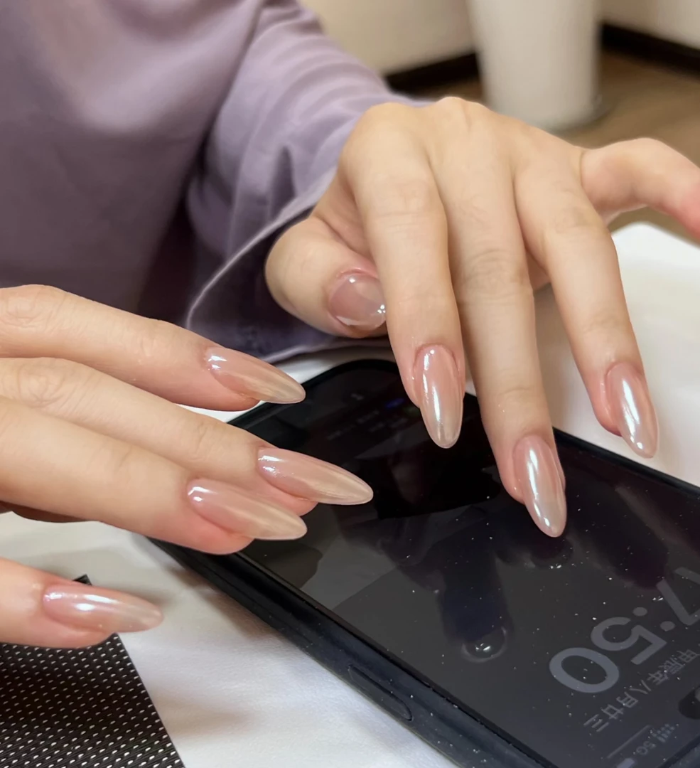 海利同款极光粉纯手工穿戴甲新款巴洛克ins百搭美甲小红书爆款