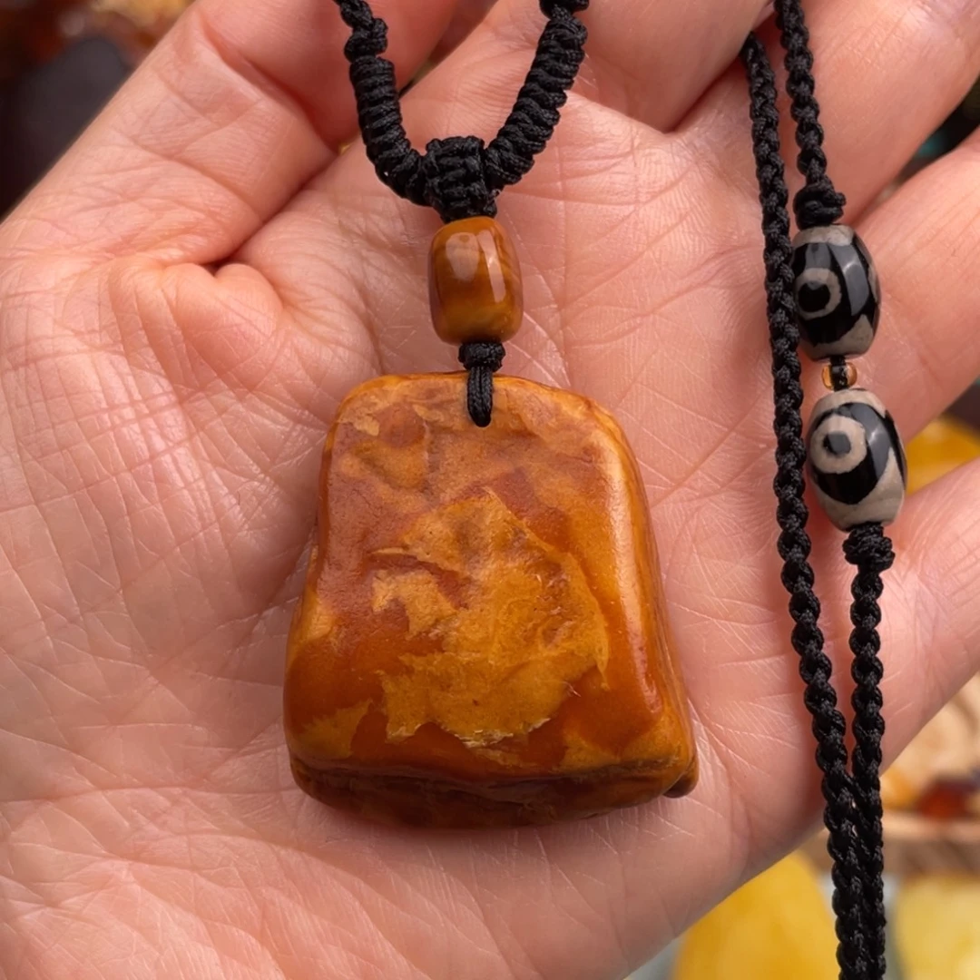 定制琥珀未镶嵌蜜蜡花蜡牌子