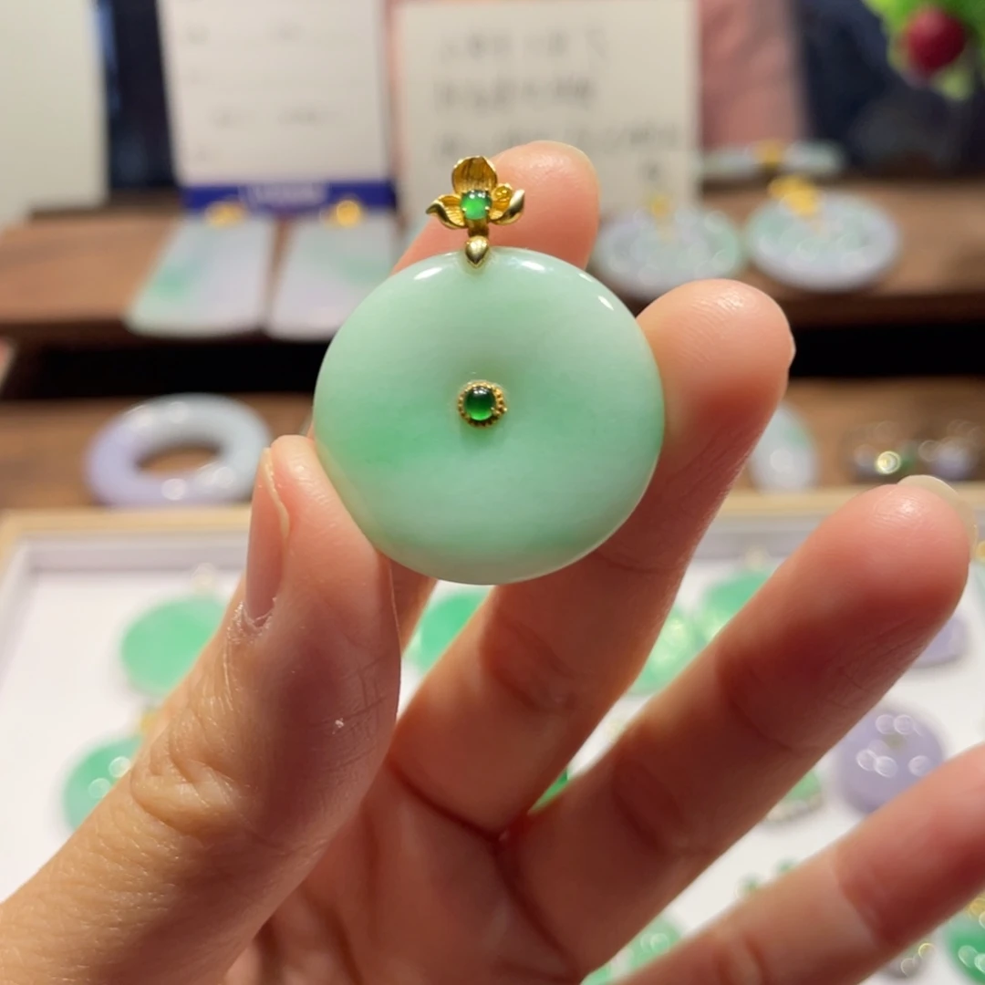 翡翠18K金镶嵌吊坠(不含链)翡翠A货扣子