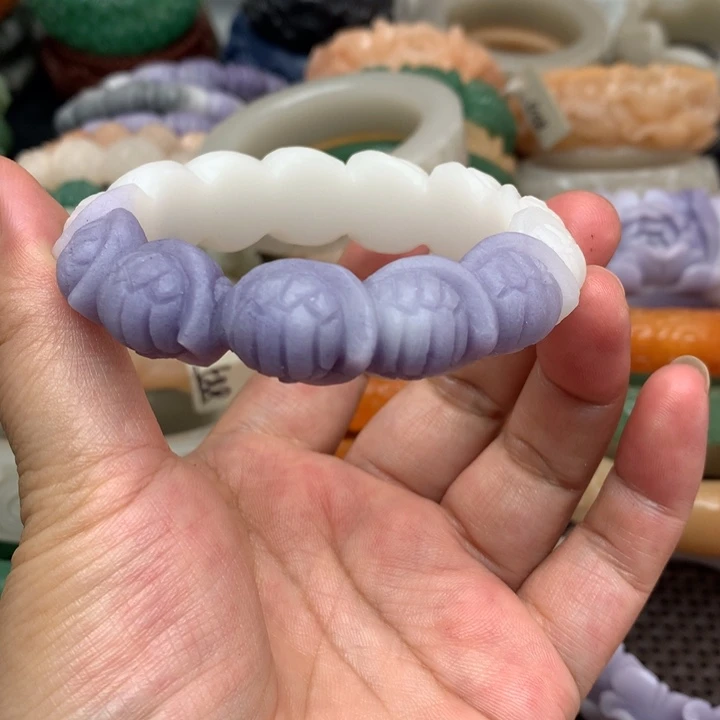 石英质玉手镯未镶嵌沐***?