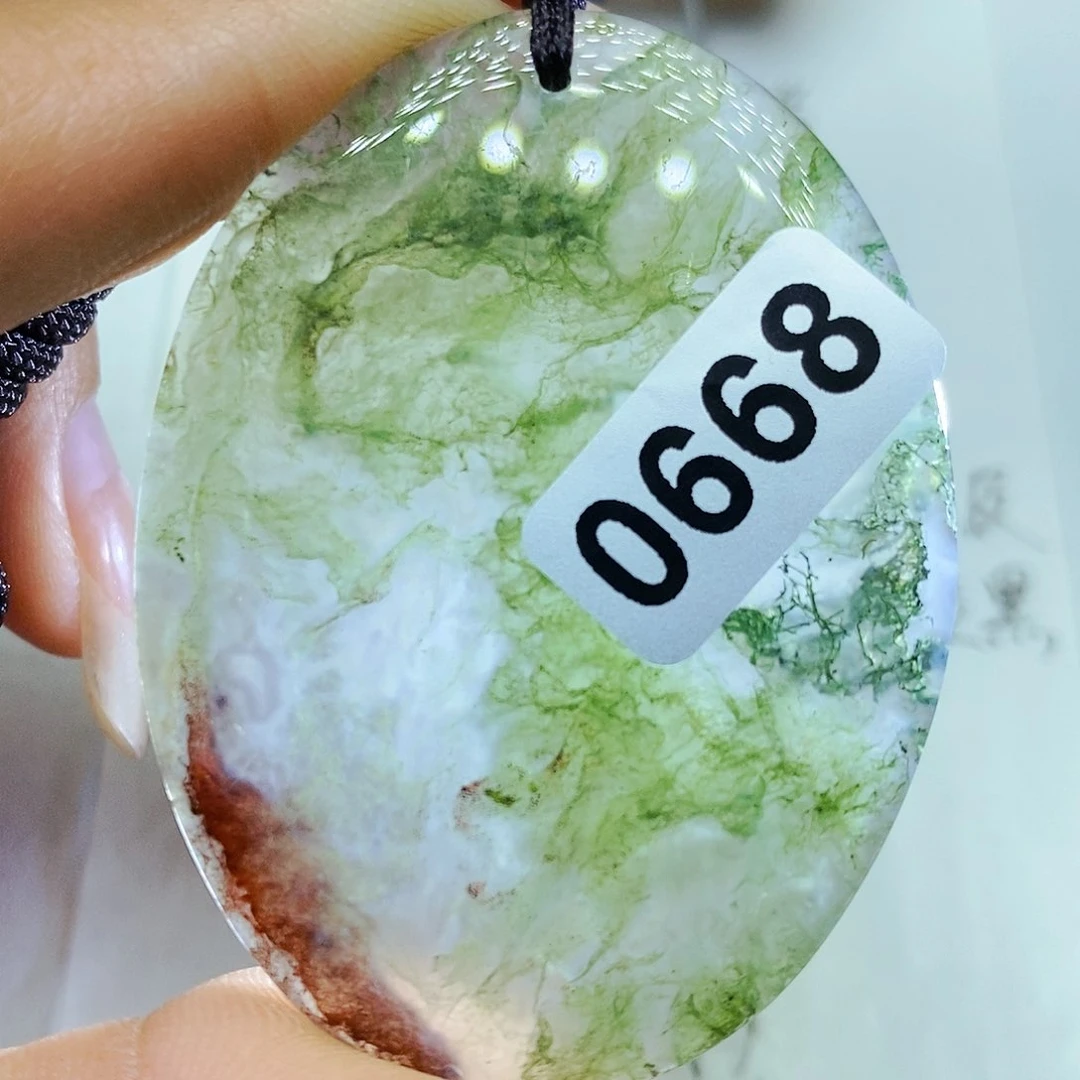 未镶嵌颈饰玛瑙/玉髓吾*