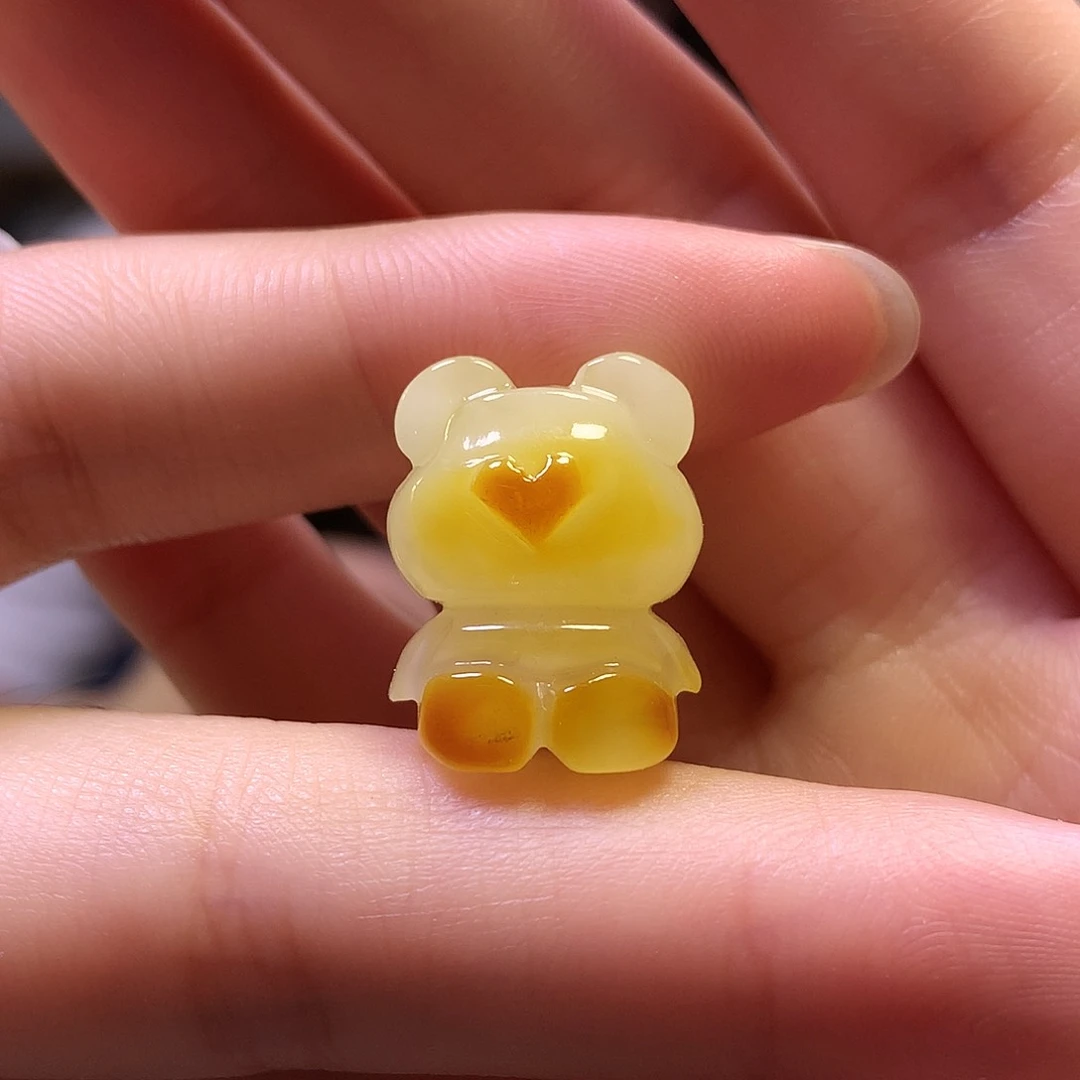 未镶嵌蜜蜡裸石雕刻件