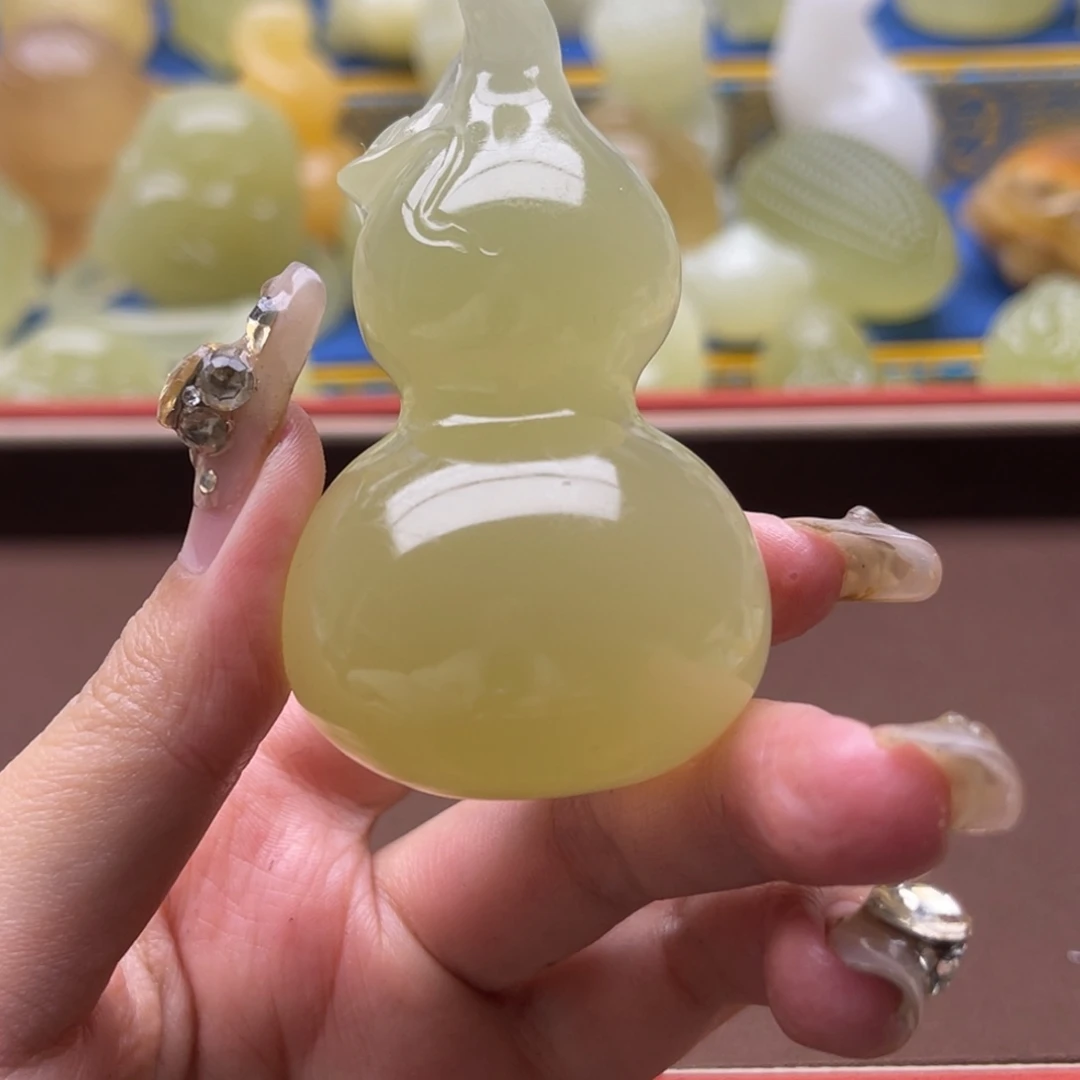 那***儿玉天然桌面摆放摆件