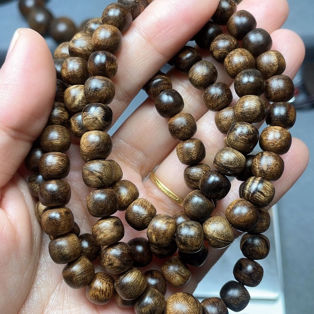 沉香手串白棋瘤疤0.8