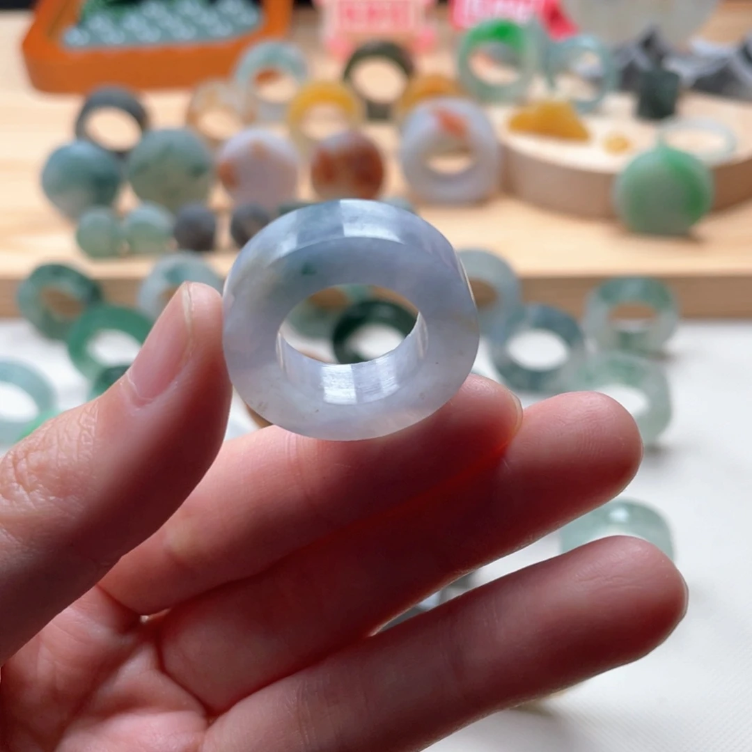 定制翡翠未镶嵌抖音