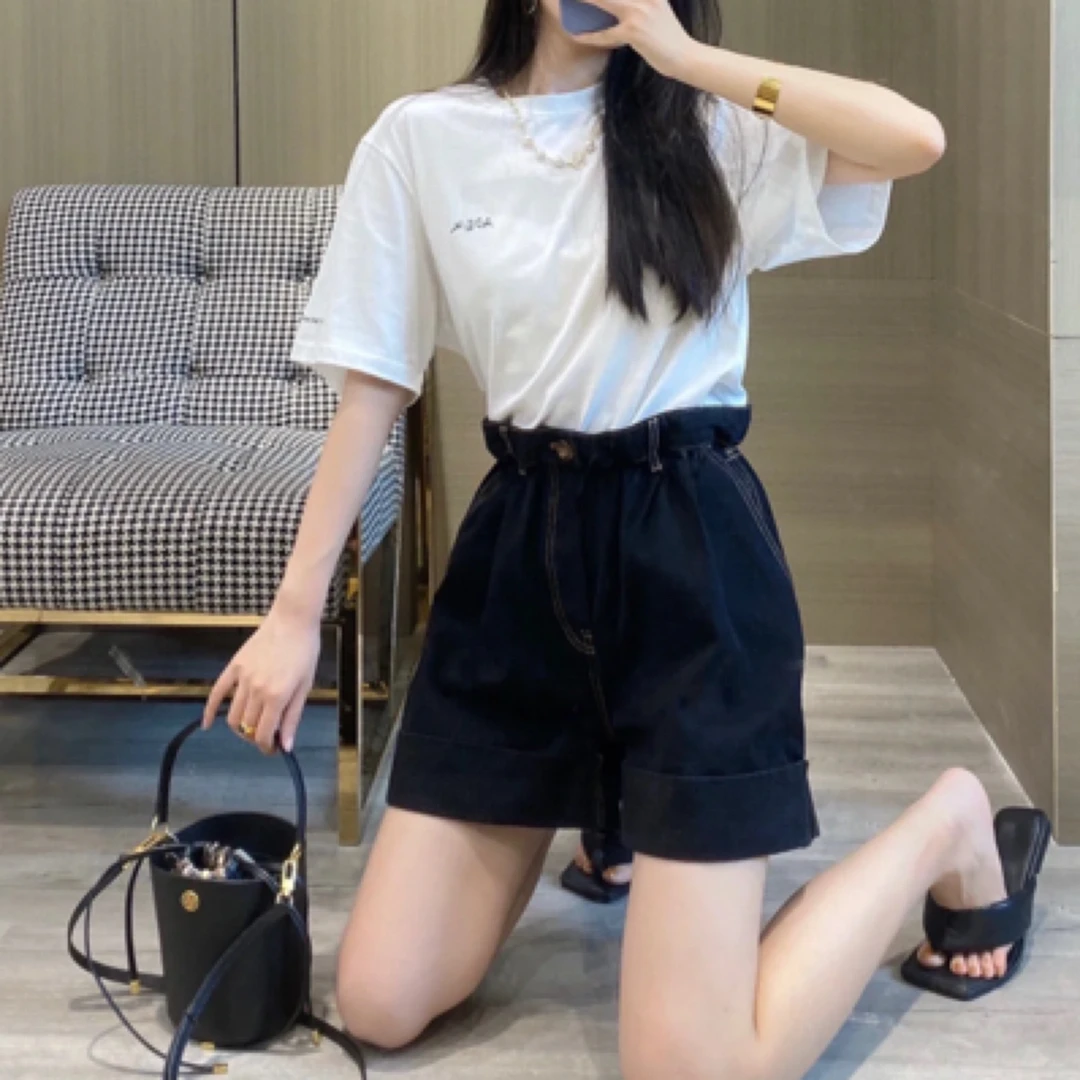 99新 MIU MIU/缪缪 花苞牛仔短裤cl01645