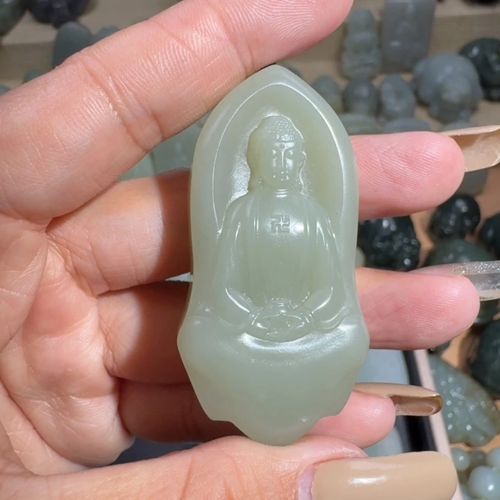 和田玉未镶嵌颈饰