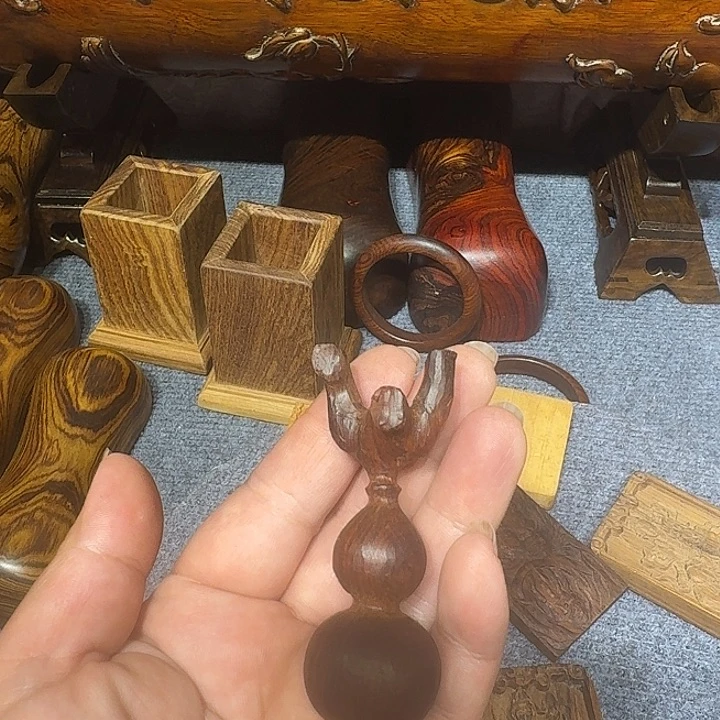 三聚氰胺小葫芦小叶紫檀