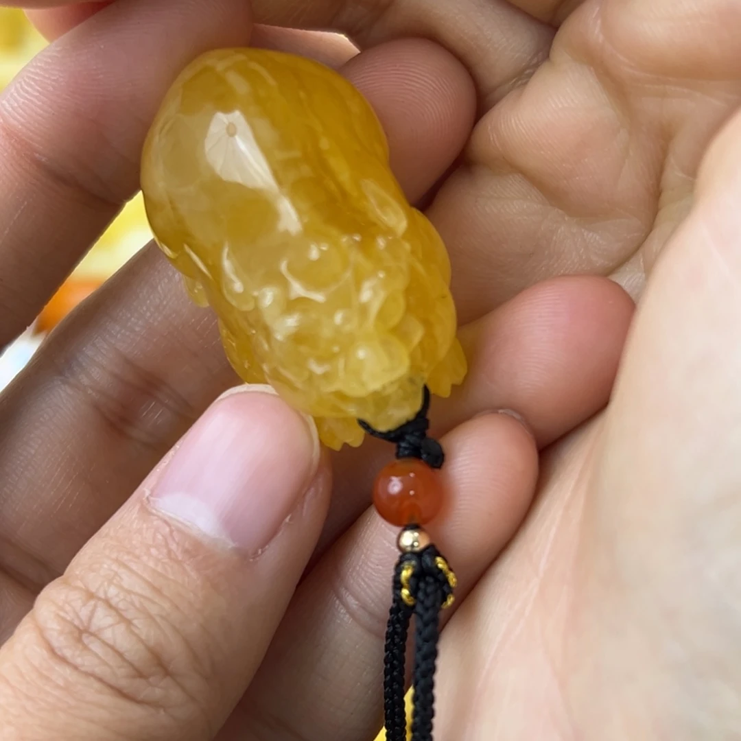 琥珀珠宝奇石未镶嵌