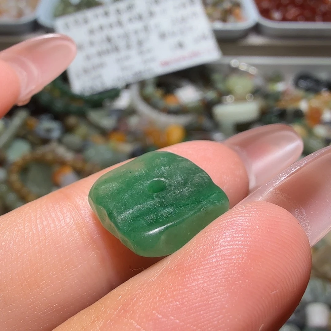 和田玉未镶嵌珠宝奇石