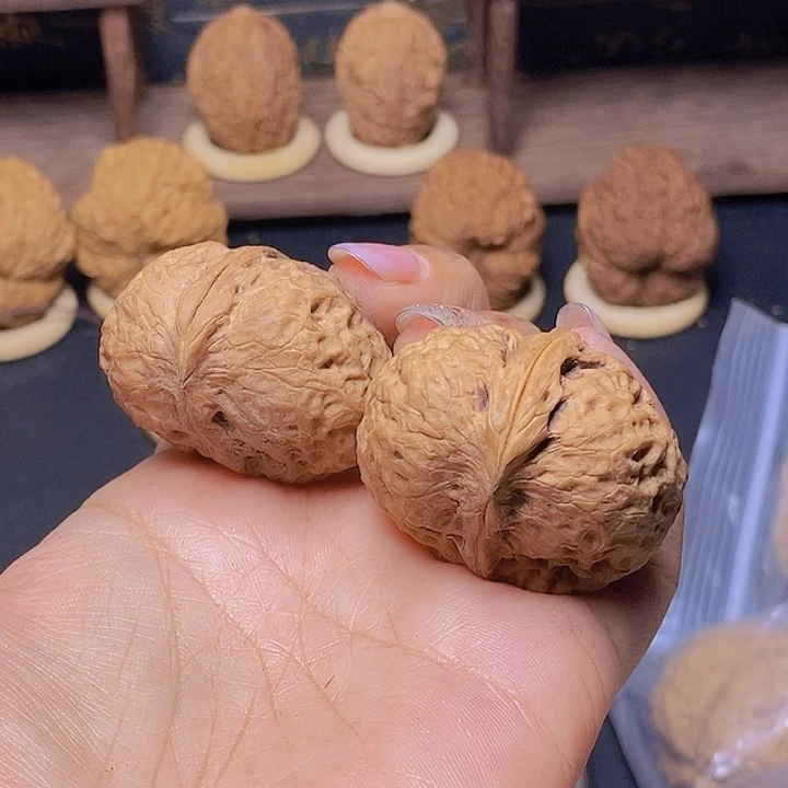 把件文玩核桃    60