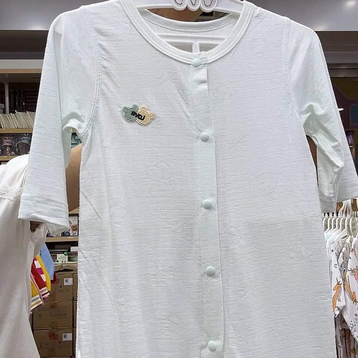 骨瓷66宝宝连体衣服好看