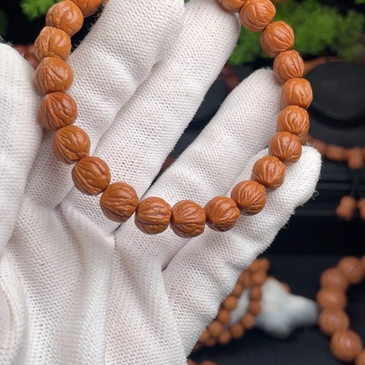 A***型桃核吊坠精品手持