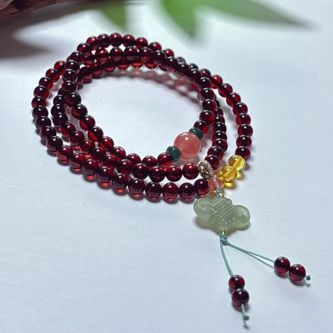 《铁头老猪》XYJ403天然琥珀血珀多圈中国结手串约5mm多样性发其一