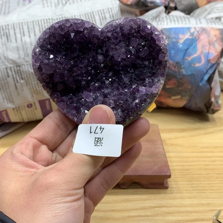 紫晶乌拉圭未镶嵌