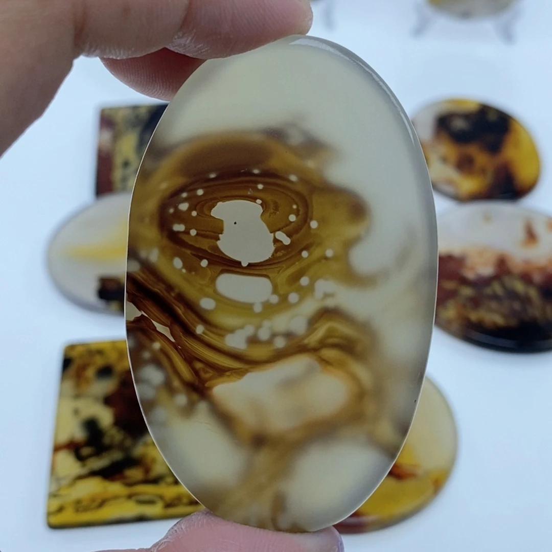 玛瑙/玉髓未镶嵌珠宝半成品