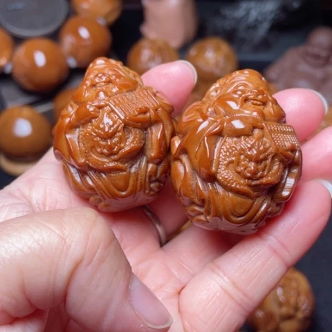 【闪购商品】手串/手链橄榄核35左右龙财手球