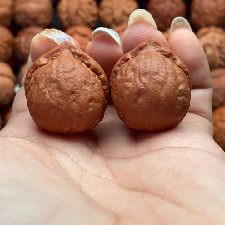 核桃精品文玩核桃手捻寿桃