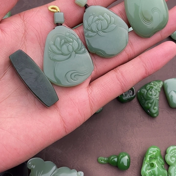 灵***度和田玉未镶嵌手链