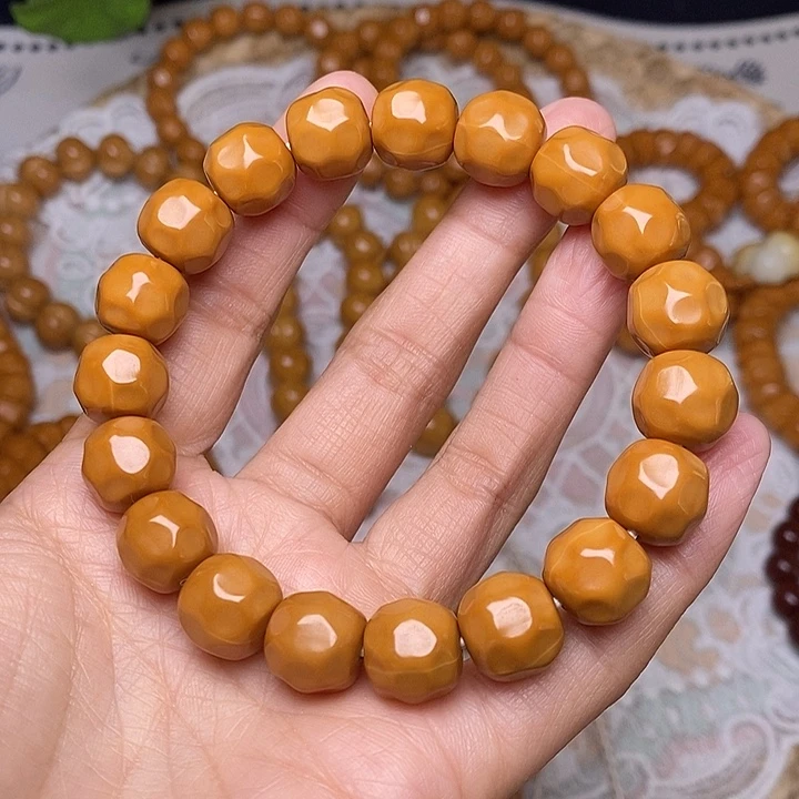 吊坠猴头核桃奶酪1112