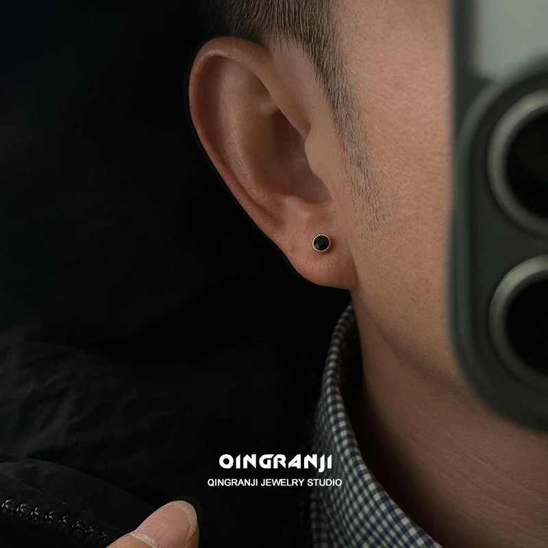 铜合金耳饰 S925银针迷你小黑钻耳钉男款痞帅单只高级感简约耳钉