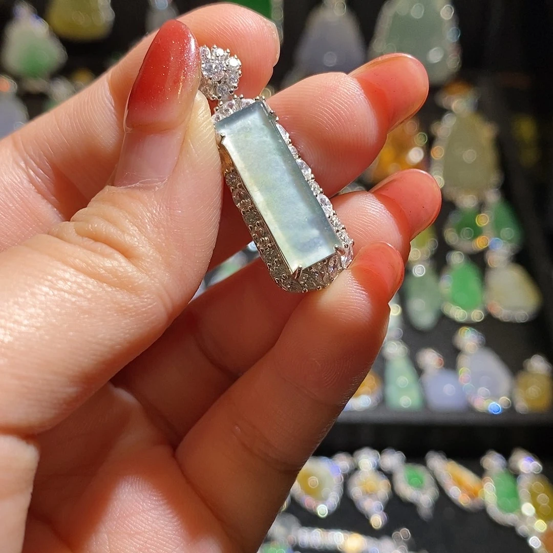 颈饰银S925镶嵌翡翠天然翡翠